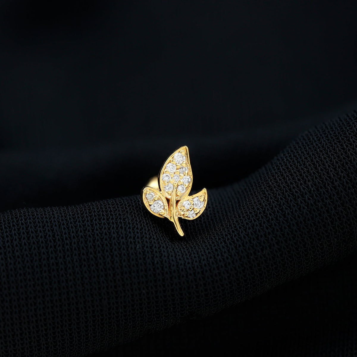 Diamond Leaf Flat Back Cartilage Stud Earring (18G) – Nature Inspired Helix & Tragus Jewelry in Gold